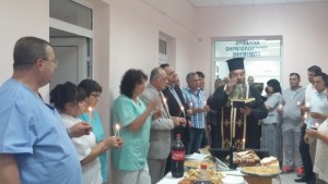 Отец Георги Паликарски освети обновеното АГ отделение в МБАЛ Св
