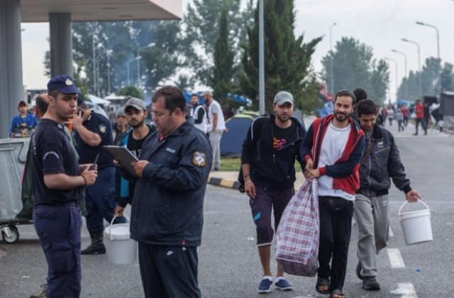 Европол ще търси в гръцките лагери джихадисти