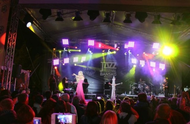 Джосс Стоун закри джаз фестивала в Банско