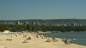 Морето през септември поевтино от Гърция