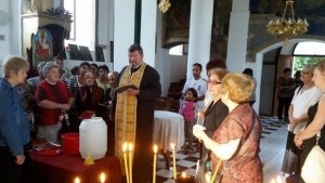 Курбан за здраве направиха на Голяма Богородица в Гулянци