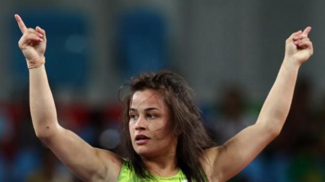 Бронзовата медaлистка от Рио Елица Янкова за борбата в живота и на тепиха (ВИДЕО)