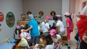 Пътят на хляба в древността в музейната детска работилница