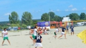 Шампионът по плажен футбол ясен в неделя
