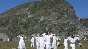 Дъновисти посрещат Божествената Слънчева Нова година