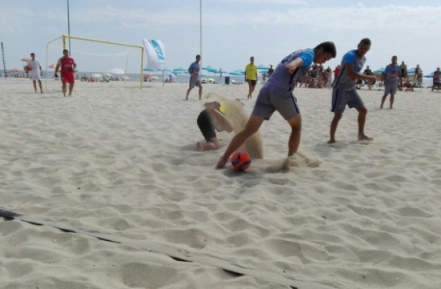 „Спартак” и „Одесос” стартираха с победи в Суперфинала по плажен футбол