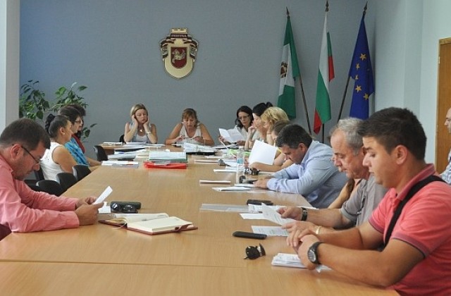 Единият кандидат-шефовете на „Общински пазари“ се представи на съветниците