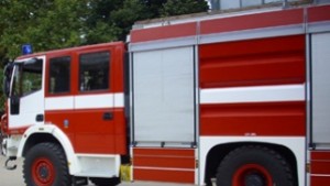 Изгоряха складове в Плачи дол и 15 дка гора край