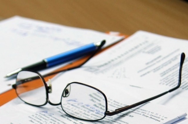 Дават 138 000 лева за стипендии на талантливи ученици