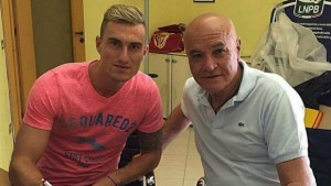 Футболист който поддържа форма с Велбъжд подписа с италианския Беневенто