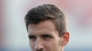 Левски преотстъпи свой играч на Етър