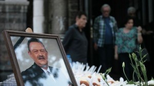 Стотици хора си взеха последно сбогом с Димитър Цонев СНИМКИ