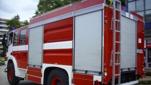 Мъж загина при пожар в София жена е с опасност