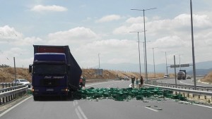 Ремонтират пътен възел Кочериново полагат нова маркировка по пътя ГКПП