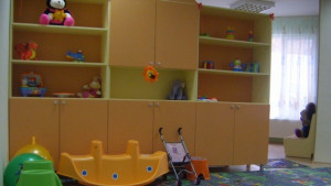 Доброволци от четири държави работиха в търновската детска градина Райна