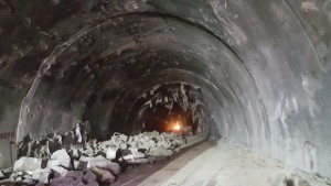 Удължават ремонта на тунела Витиня тръбата към Варна била в