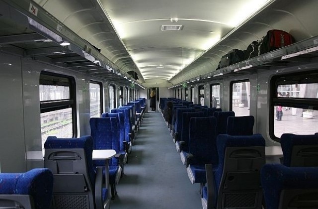 БДЖ осигурява хиляди допълнителни места във влаковете за дългата почивка