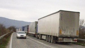 Ограничават движението на тирове днес и на 6 септември