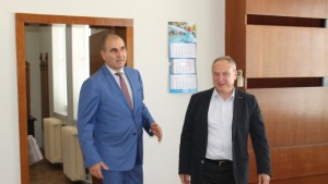 Цветан Цветанов обеща съдействие за ремонта на спортната зала в