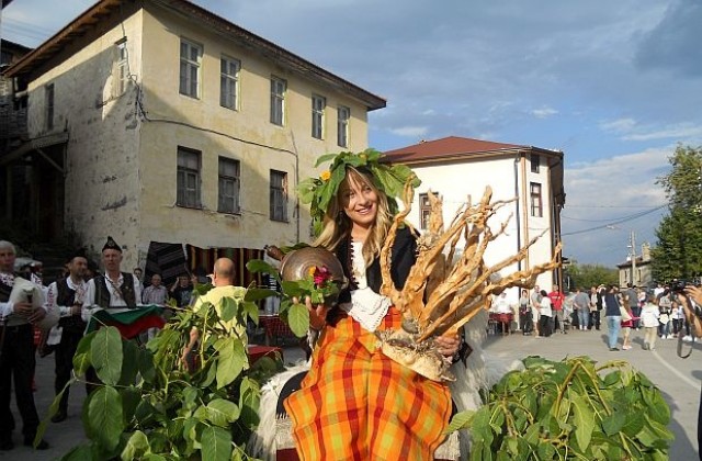Вижте „Кралицата на ореха от чепеларското село Орехово (СНИМКИ)