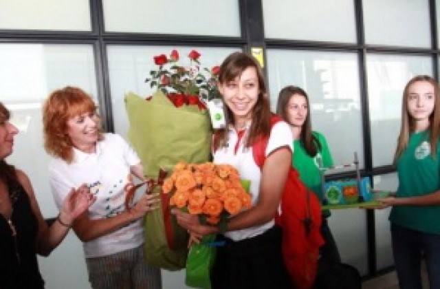 197 рози за състезателката на “Берое” Мирела Демирева