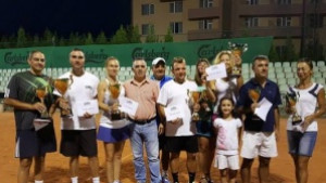 Наградиха победителите в тенис турнир