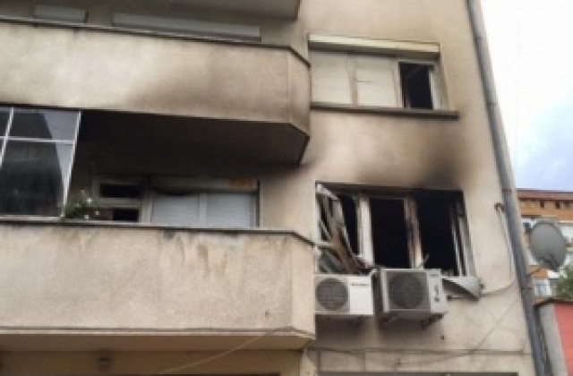 Жена пострада при взрив в апартамент