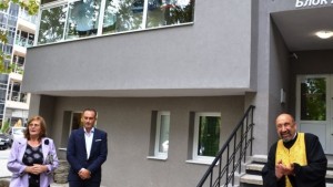 С водосвет откриха поредния саниран блок в Благоевград