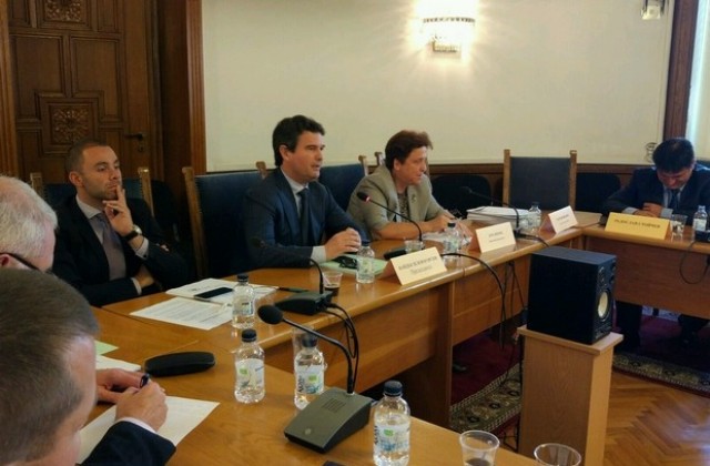 Предстои реконструкция и укрепване на пътя Плевен - Тетевен