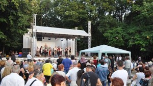 С концерт на Капанския ансамбъл започна Есенният панаир