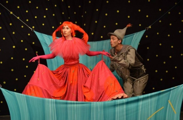 Шарени приказки в Куклен театър Сливен