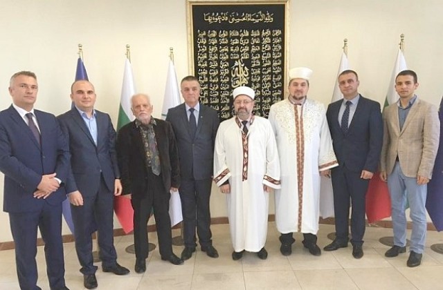 Ахмед Ахмедов на прием в Главното мюфтийство послучай Курбан Байрам