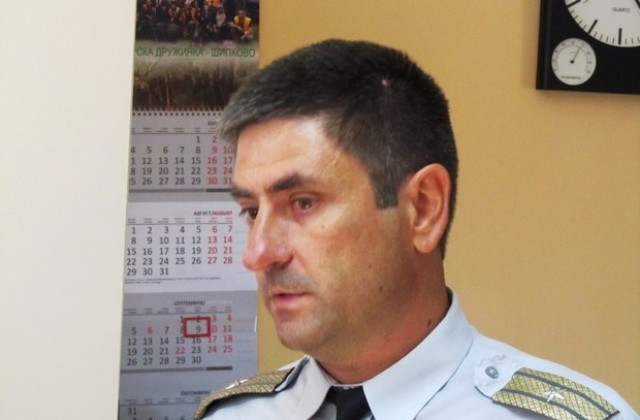Двама пожарникари от Ловеч с писмена похвала от министъра