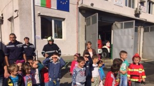 Малчугани от ОДЗ Еделвайс бяха на гости на РСПБЗН Кюстендил