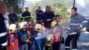 Дряновски малчугани участваха в демонстративно гасене на пожар