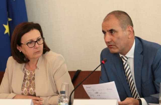Бъчварова отстъпи по ключови предложения за реформа в МВР