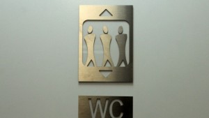 Бяла карта за достъп до тоалетна може да помогне на