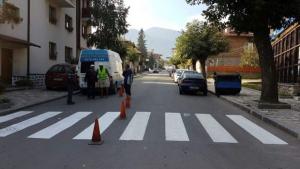 В Банско обновяват пешеходните пътеки за предстоящата учебна година