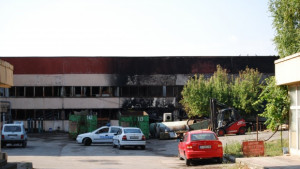 Горя бившата тютюнева фабрика в Шумен