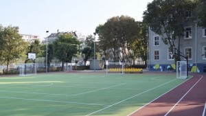 Дворът на Кирил и Методий е чисто нов