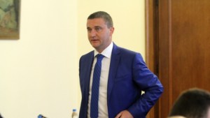 Горанов вижда във влошения диалог между бизнес и синдикати предизборна