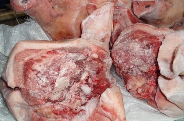 Сребро и замразени свински глави продава на търг НАП