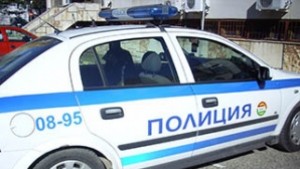 Блъснаха полицейска кола по бул Трети март