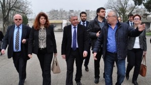 Илияна Йотова в Харманли Бежанският лагер трябва да е от