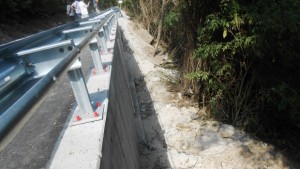 563 729 лв за укрепването на пътя Трявна Дряново