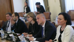 Правителството отпусна 300 000 лв хуманитарна помощ на Македония