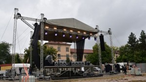 Започва двудневният Ловеч рок фест