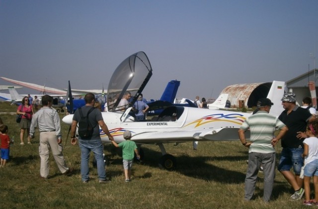 Откриват 14-то авиошоу Криле за всички