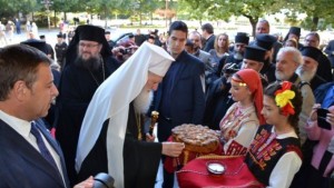 Българският патриарх Неофит бе посрещнат за първи път в Благоевград