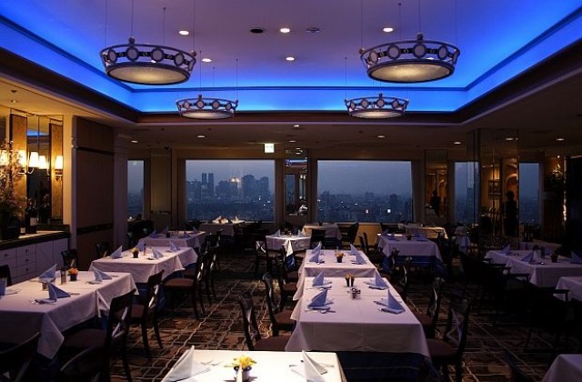 Смарт столове ще облекчат опашките пред японските ресторанти